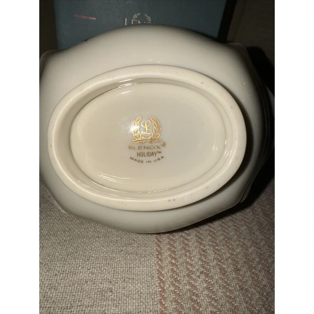 Lenox Holly & Berry Handled Basket Candy Dish Holiday Collection 24k‎ With Box